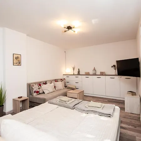 Nanis Place In * Sarajevo